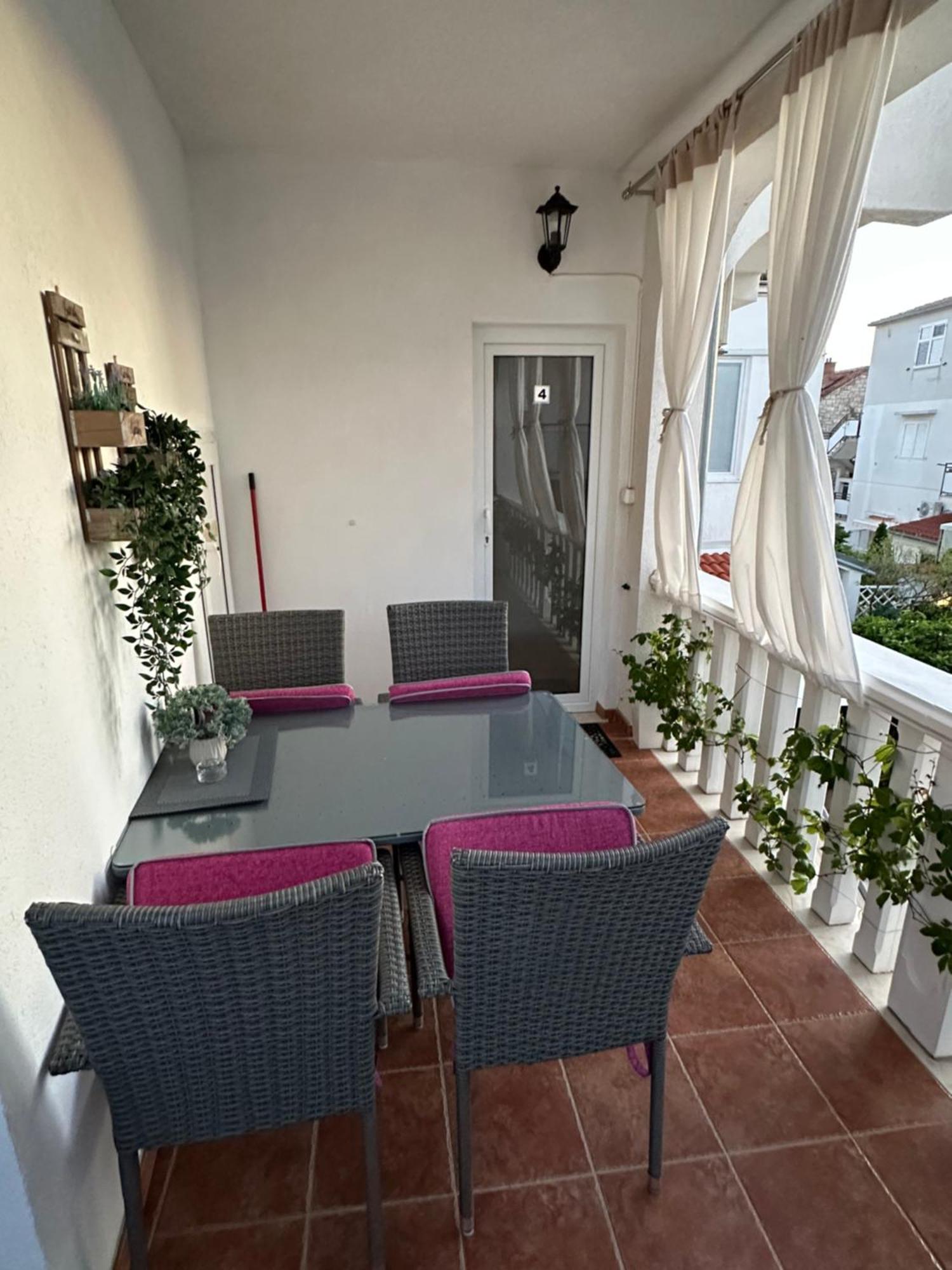 Apartments - Rooms Vesna Primosten Exterior photo