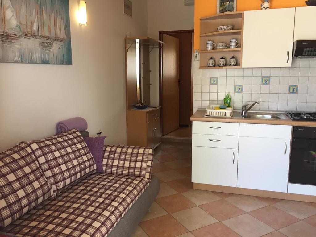 Apartments - Rooms Vesna Primosten Exterior photo